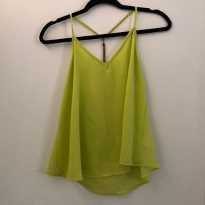 Backless tank